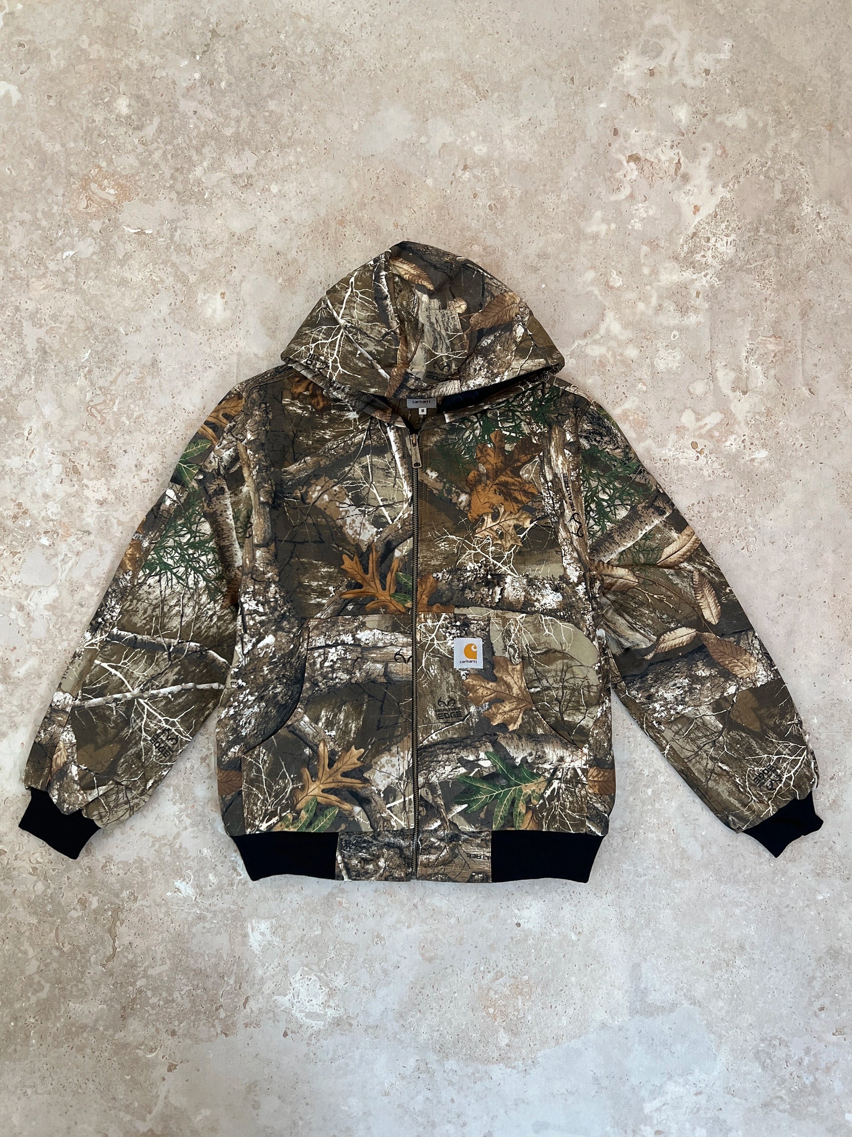 Rework maskáčová bunda Carhartt s černým úpletem (M)