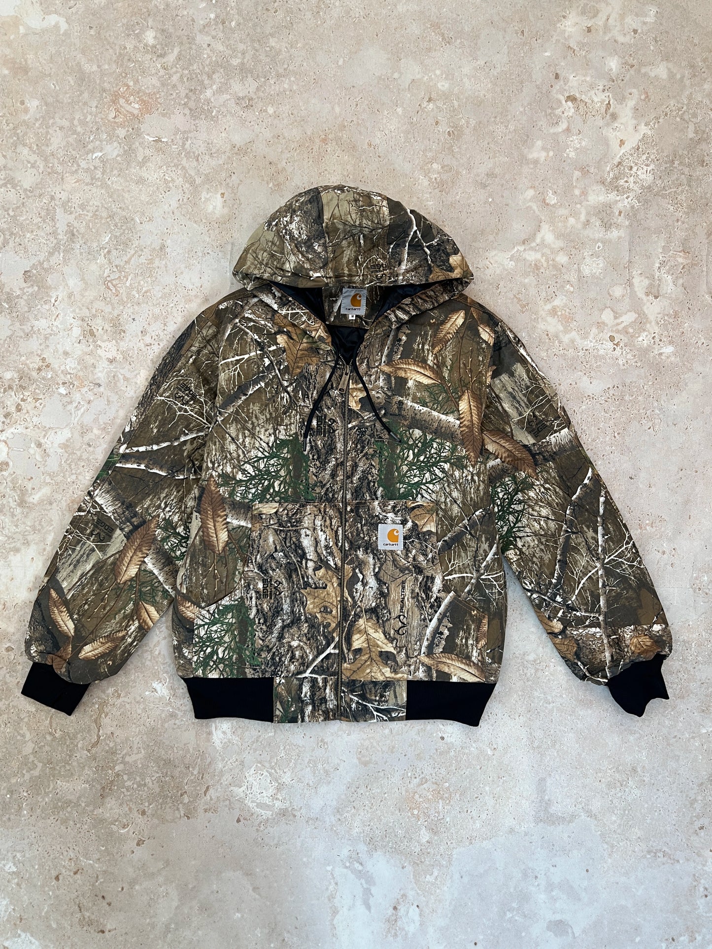 Rework maskáčová bunda Carhartt s černým úpletem (M)