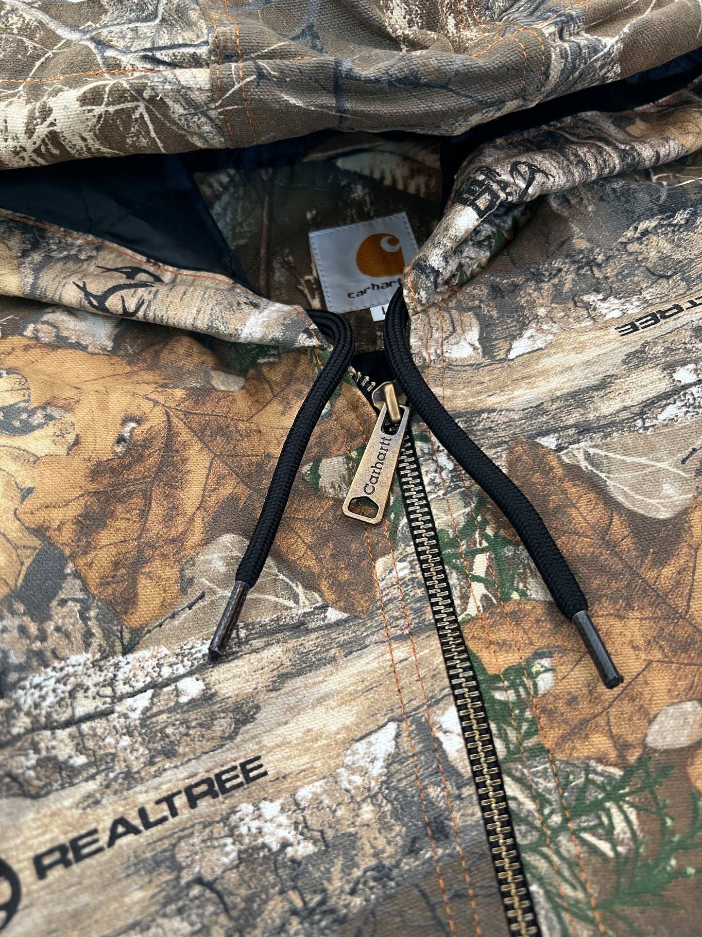 Rework maskáčová bunda Carhartt s černým úpletem (L)