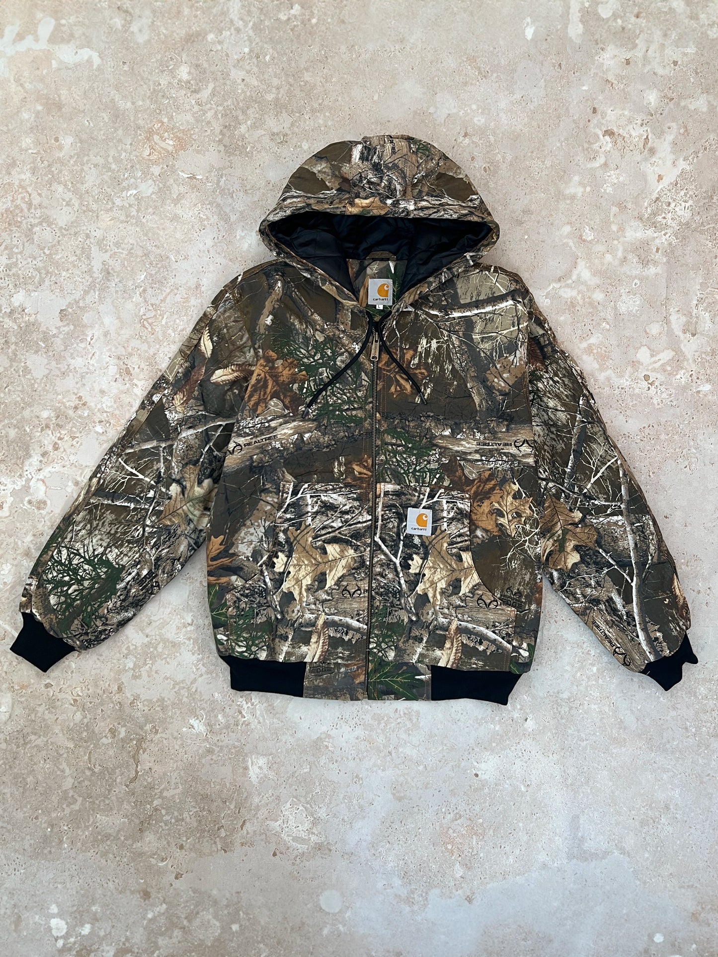 Rework maskáčová bunda Carhartt s černým úpletem (L)